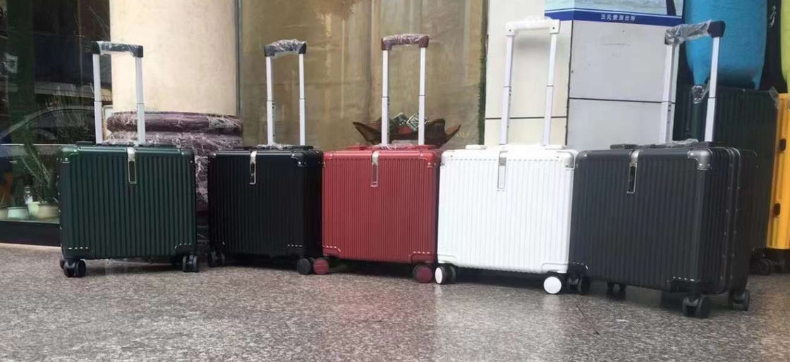 16-calowa wysokiej jakości walizka z kołami, walizka do bagażu podróżnego.